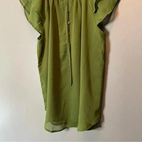 Loft green Flutter Button Tie Neck Top Size small like new - Picture 4 of 10
